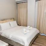 Pazari & Hotel *