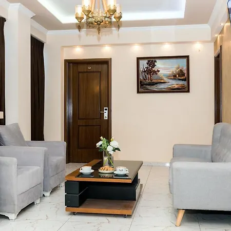 Hotel Pazari & *