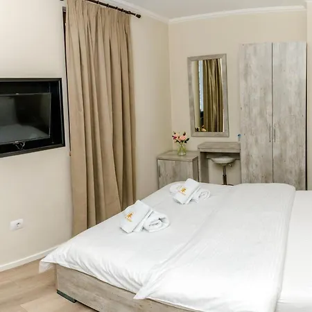 Pazari & فندق كورتشي