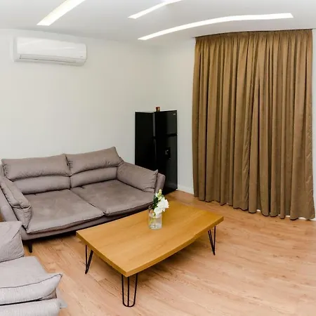 Pazari & كورتشي