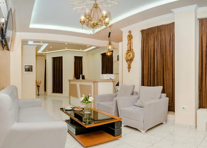 Pazari & * 科尔察