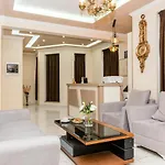 Pazari & Hotel