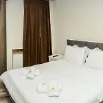 Pazari & Hotel Korce