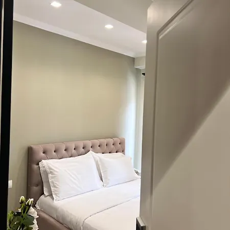 Hotel Pazari & *